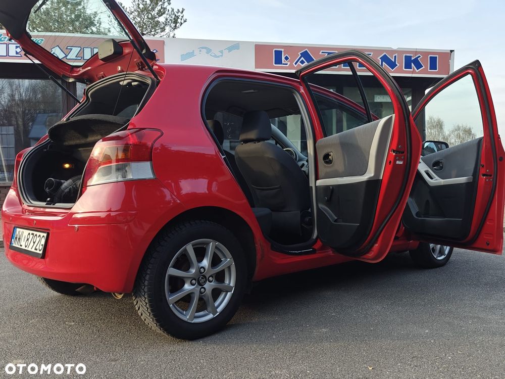 Toyota Yaris 1.4 D-4D Sol MM - 6