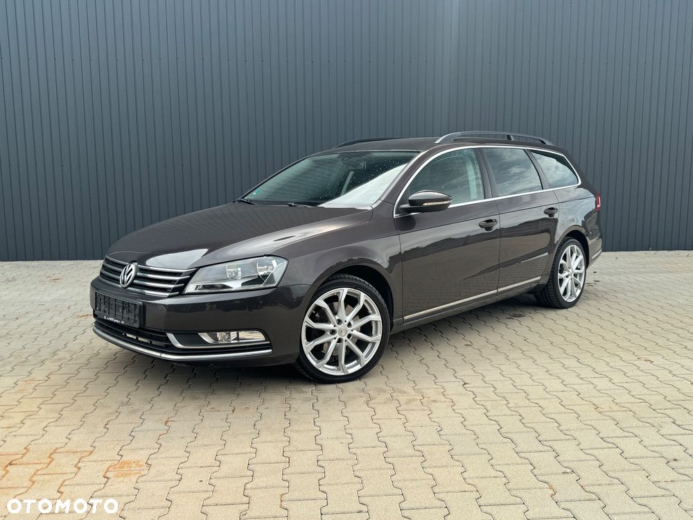 Volkswagen Passat 1.4 TSI Comfortline R-Style - 1