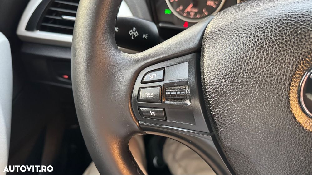 BMW Seria 1 118d - 18