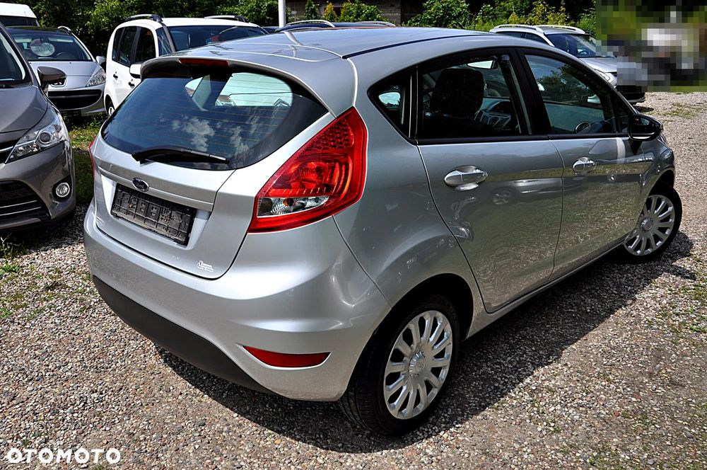 Ford Fiesta 1.25 Silver X - 11