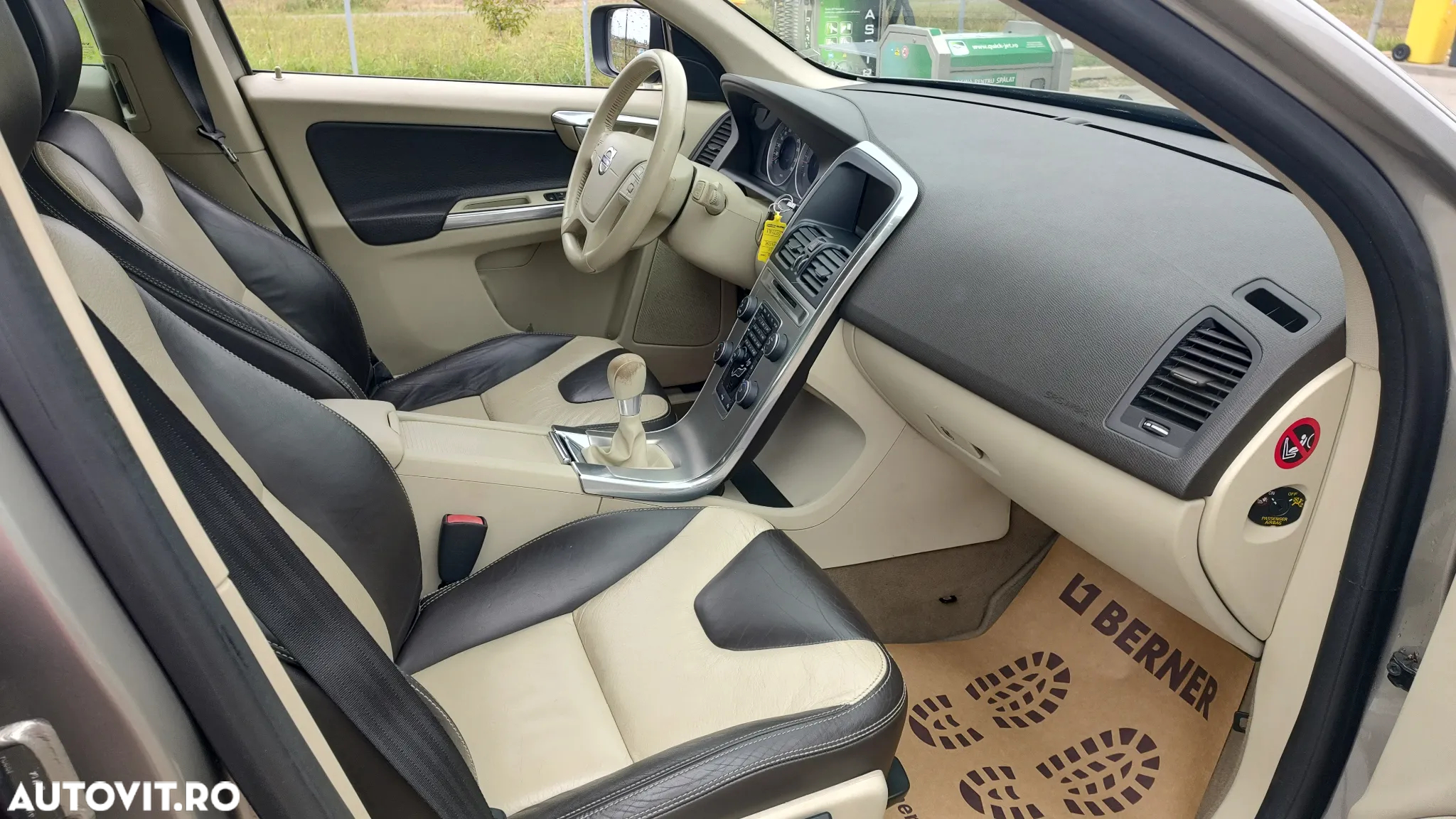 Volvo XC 60 D3 Kinetic - 6