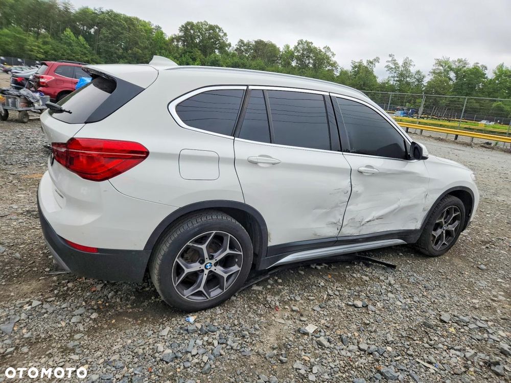 BMW X1 - 6