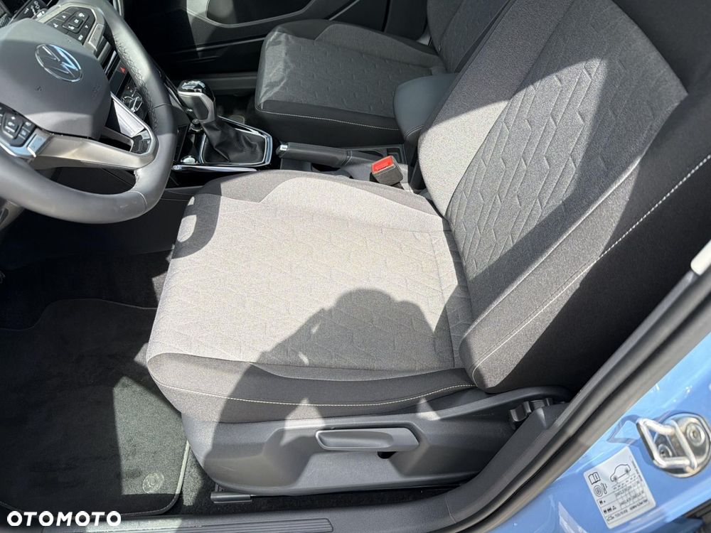 Volkswagen T-Cross - 13