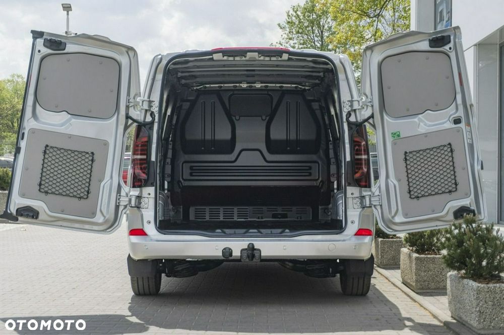 Volkswagen Transporter - 12