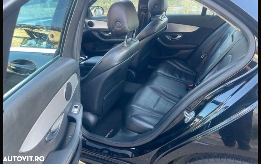 Mercedes-Benz C 220 d 9G-TRONIC AMG Line - 12