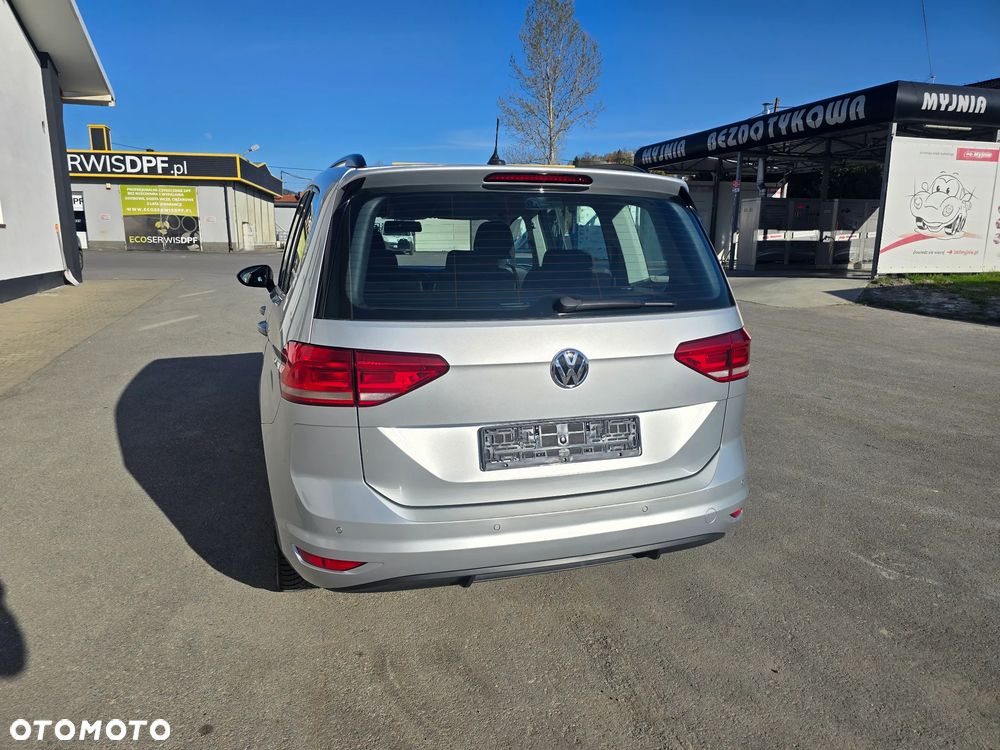 Volkswagen Touran 1.6 TDI BMT SCR Comfortline - 10