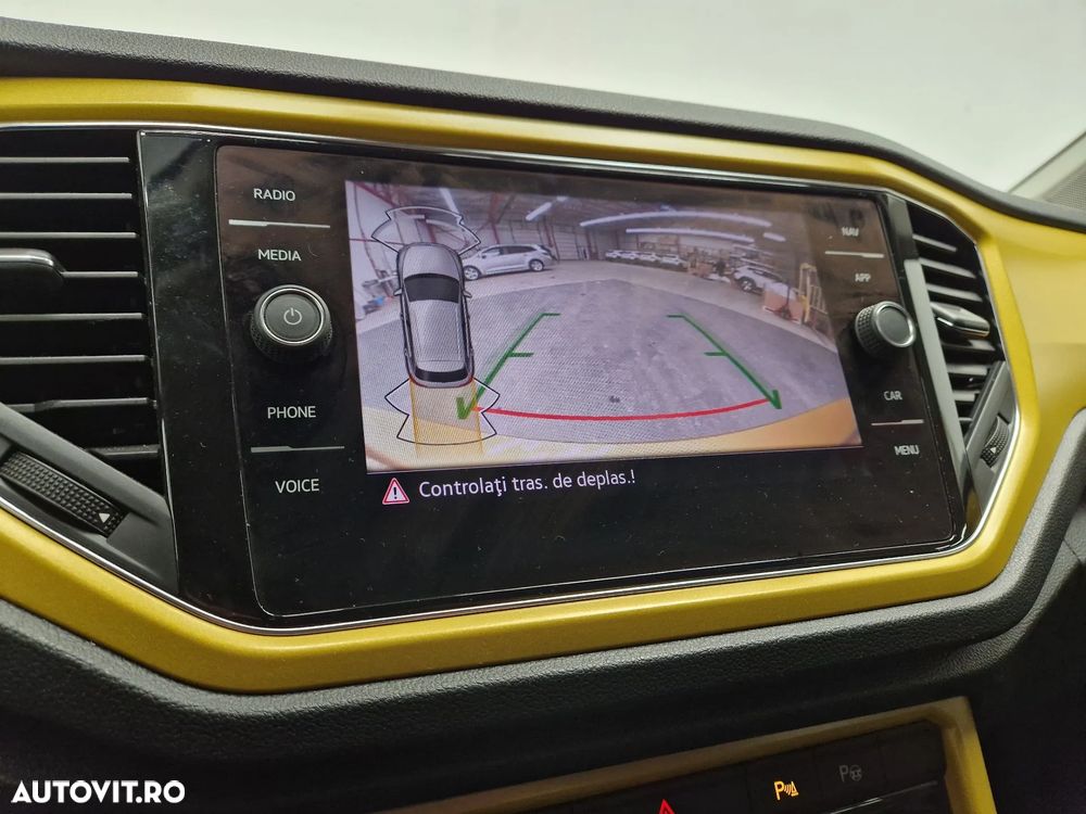 Volkswagen T-Roc - 8