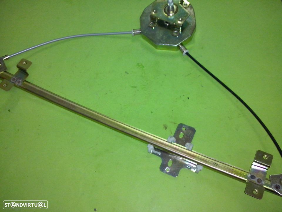 Elevadores Elevador do vidro porta manual Suzuki Vitara 3P  (novos) 83440-60A00 83410-60A00 - 1
