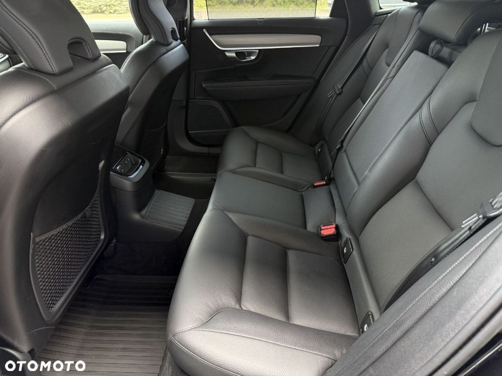 Volvo V90 T8 AWD Plug-In Hybrid Plus Bright - 30
