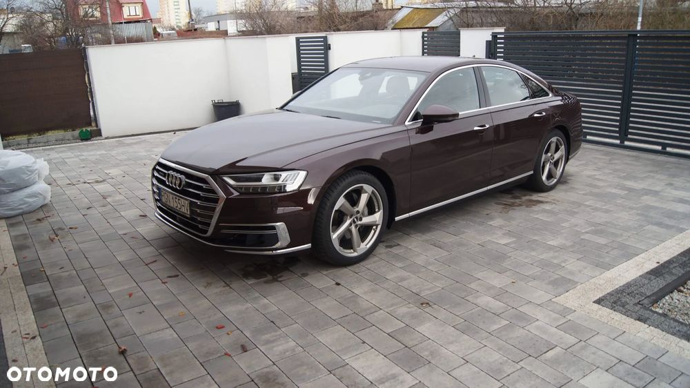 Audi A8 - 1