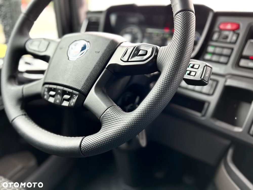 Scania S450 KLIMA POST. | WIRTUALNY KOKPIT | 1.400 L | KONTRAKT SERWISOWY | LEDY | STOLIK - 31