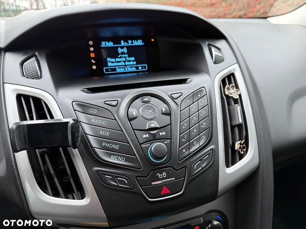 Ford Focus 1.0 EcoBoost Start-Stopp-System Champions Edition - 9