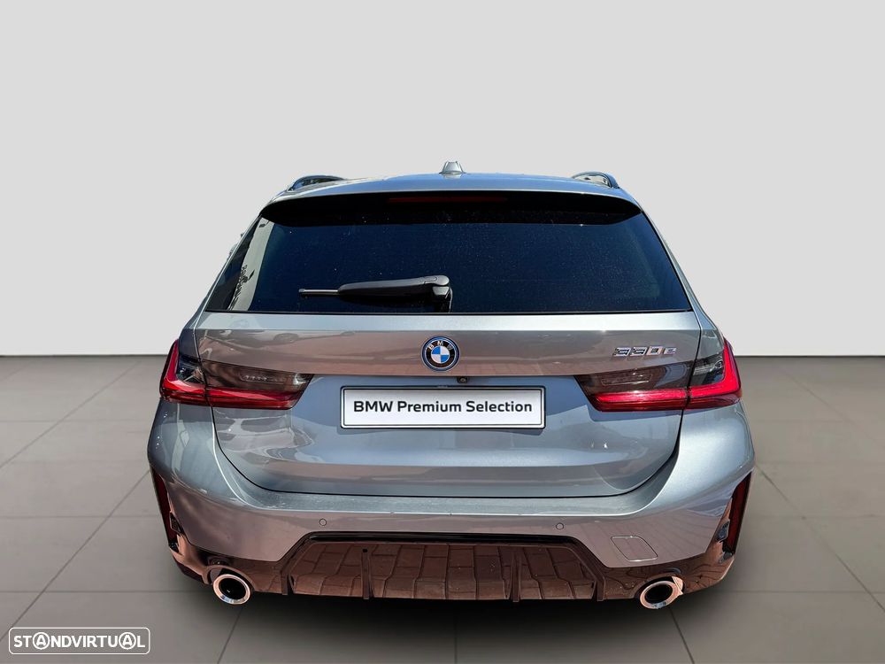 BMW 330 e Pack Desportivo M Auto - 6