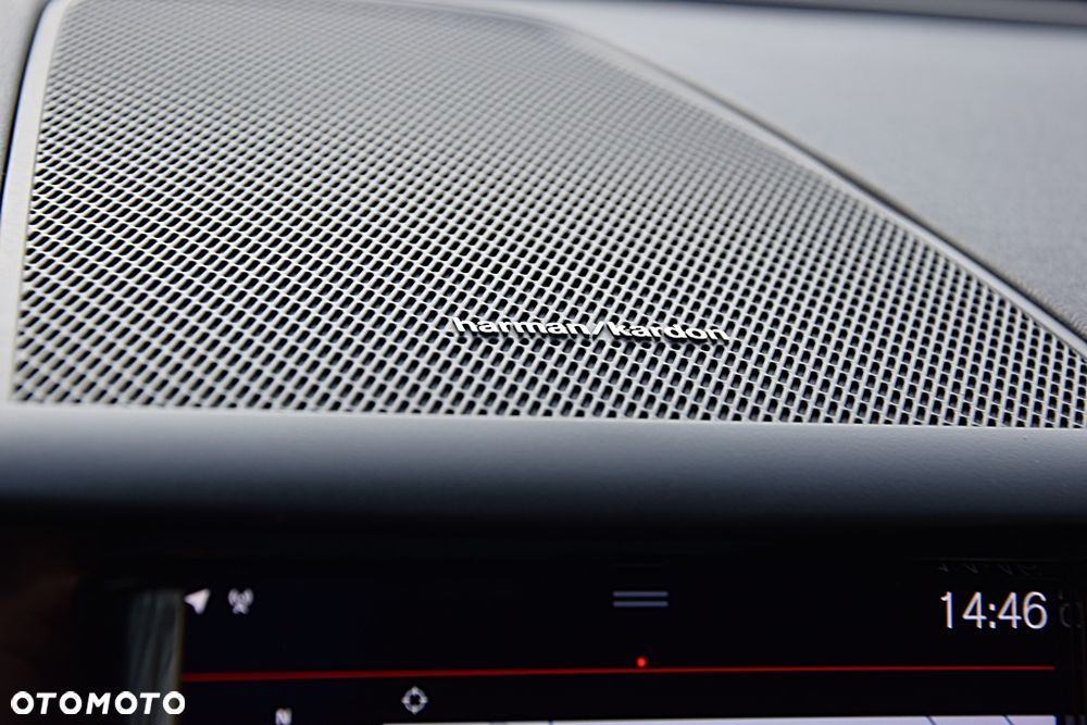 Volvo XC 60 B4 D AWD Geartronic Momentum - 25