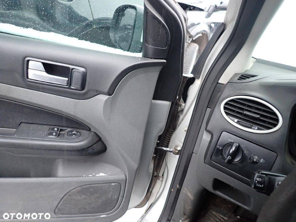 CZĘŚCI - Ford Focus II MK2 1,6 16V 74KW 100KM KOMBI LIFT FL lakier 03 Moondust Silver 2008r. INDEX - 9839 - 14