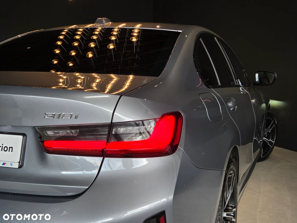 BMW Seria 3 318i M Sport - 7
