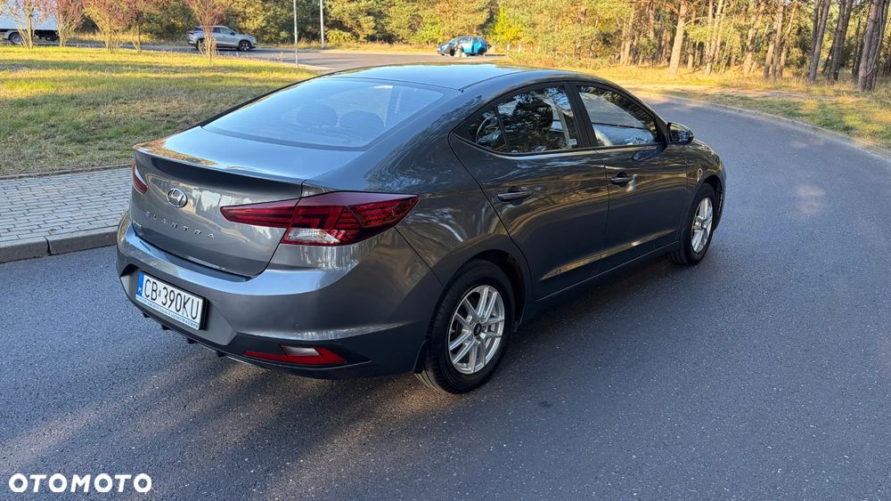 Hyundai Elantra 2019 photo 5