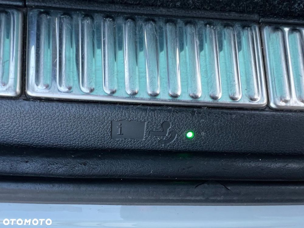 Skoda Superb Combi 2.0 TDI 4x4 DSG SportLine - 28