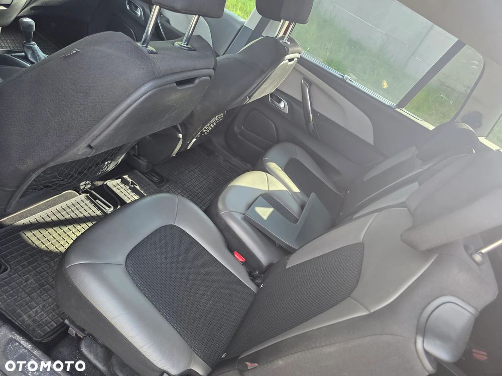 Citroën C4 Picasso 1.6 THP Exclusive - 9