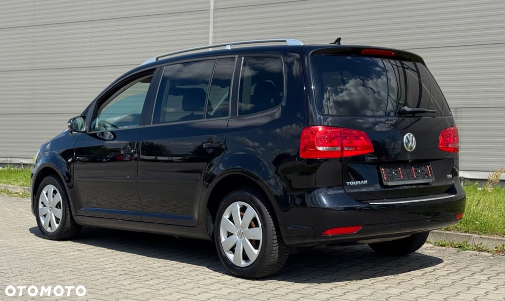 Volkswagen Touran 1.4 TSI DSG Comfortline - 6