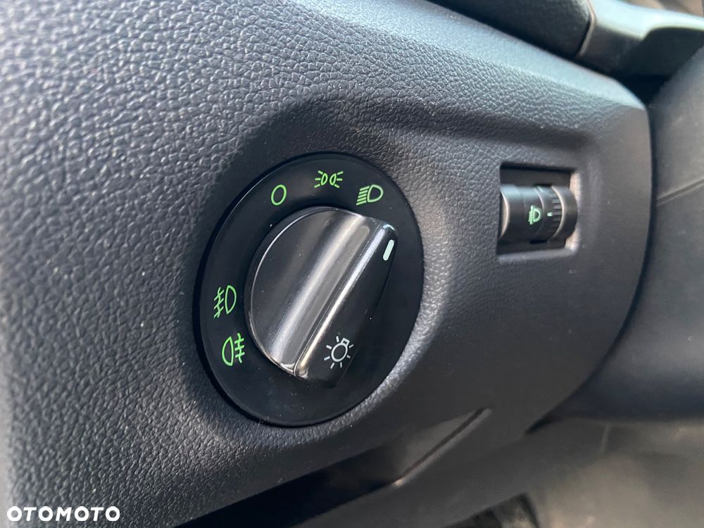 Skoda Fabia 1.4 16V Comfort - 27