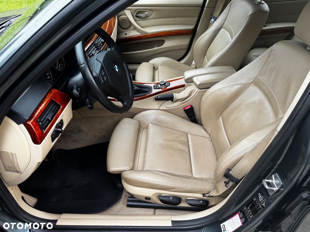 BMW Seria 3 320d DPF - 30