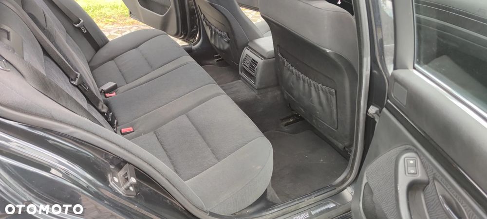 BMW Seria 5 520d - 10