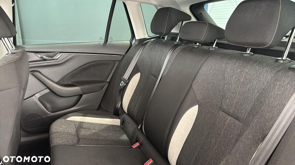 Skoda Kamiq 1.5 TSI Style DSG - 16