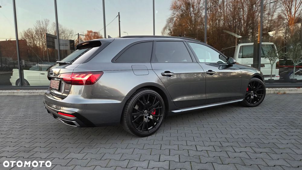 Audi A4 Avant 45 TFSI quattro S tronic - 35