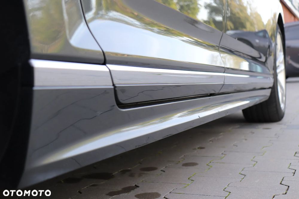 Volkswagen Passat 2.0 TDI (BlueMotion Technology) DSG Highline - 13
