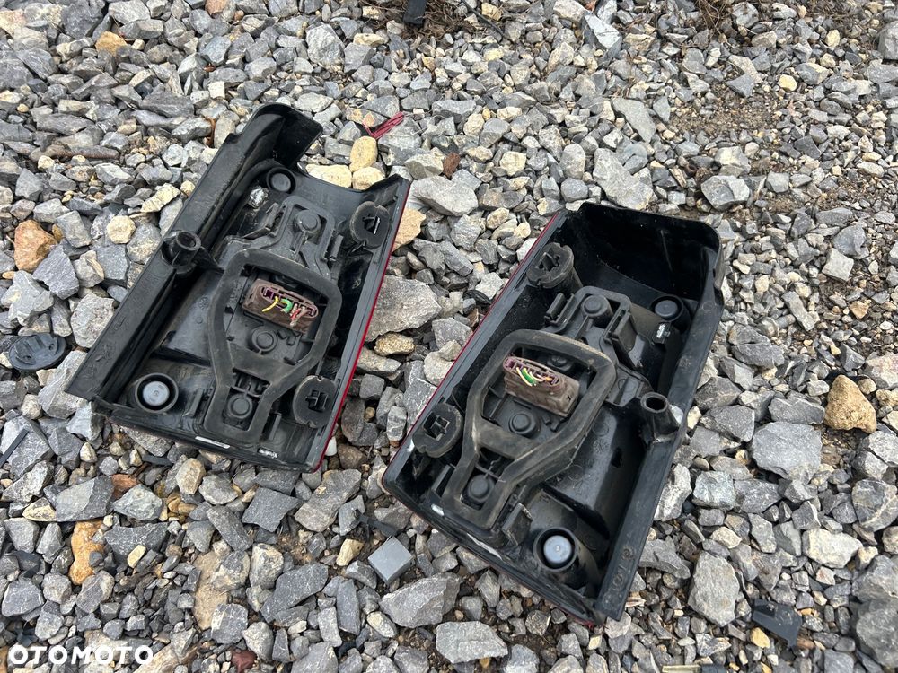 KL Lampa Lewy Prawy Tył Lewa Prawa Berlingo Partner I Lift 02-08 - 2