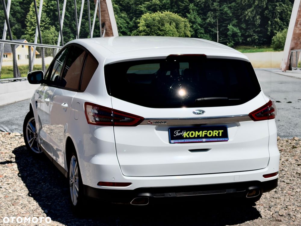 Ford S-Max 2.0 TDCi 4WD Titanium PowerShift - 12