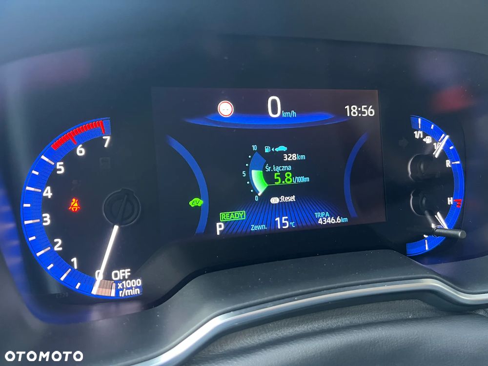 Toyota Corolla 1.8 Hybrid Comfort - 23