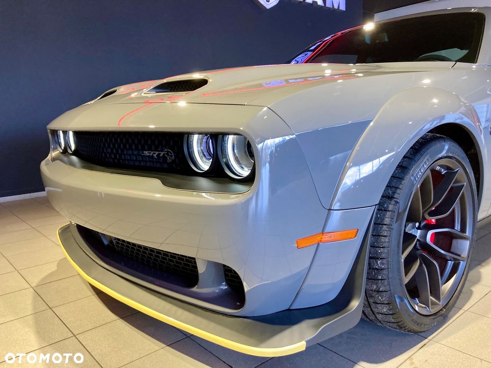 Dodge Challenger 6.2 Hellcat Widebody - 10