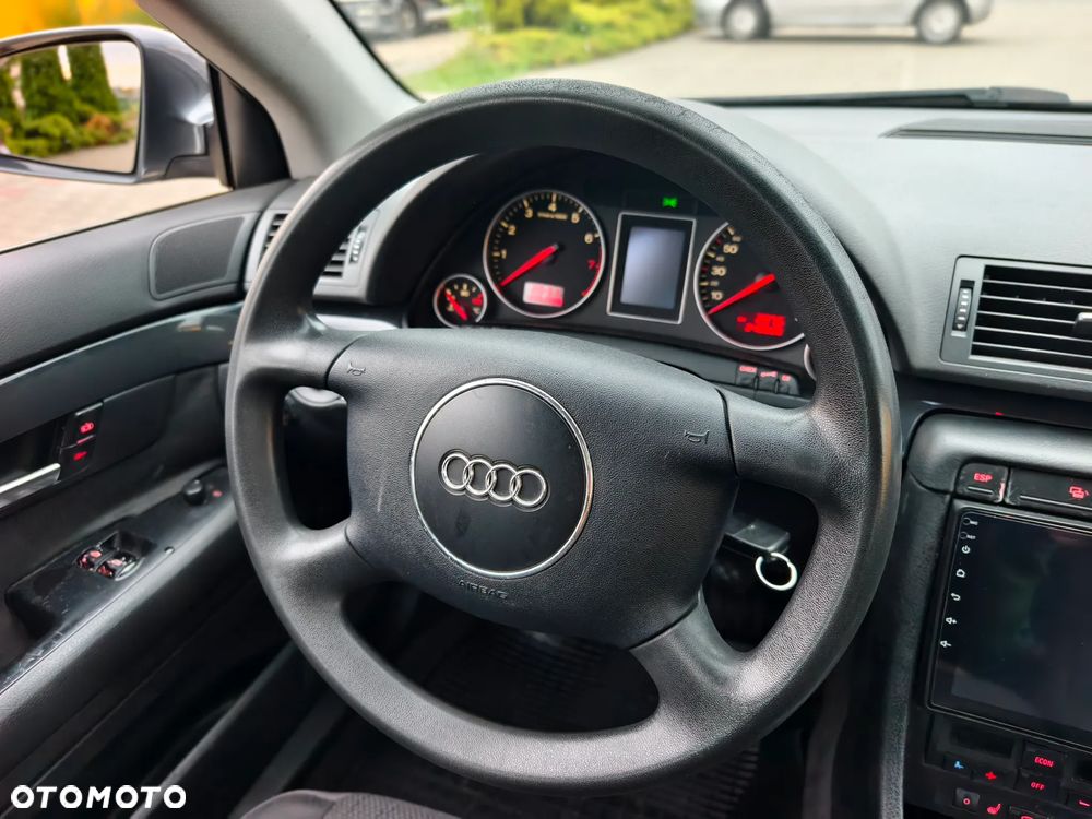 Audi A4 Limousine 2 - 14