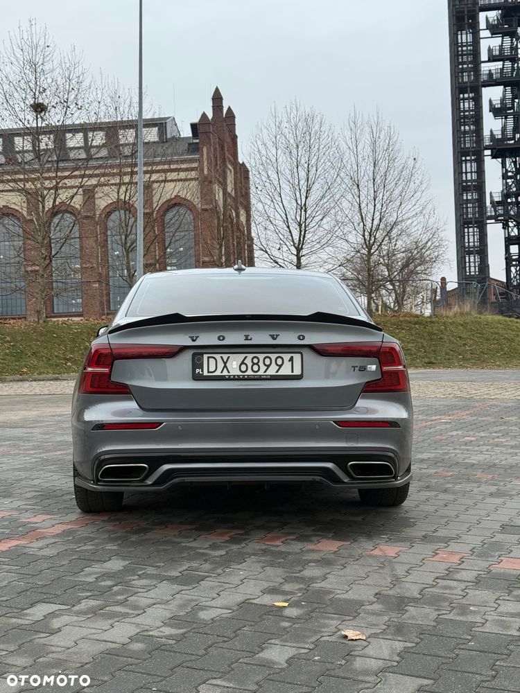 Volvo S60 T5 R-Design - 14