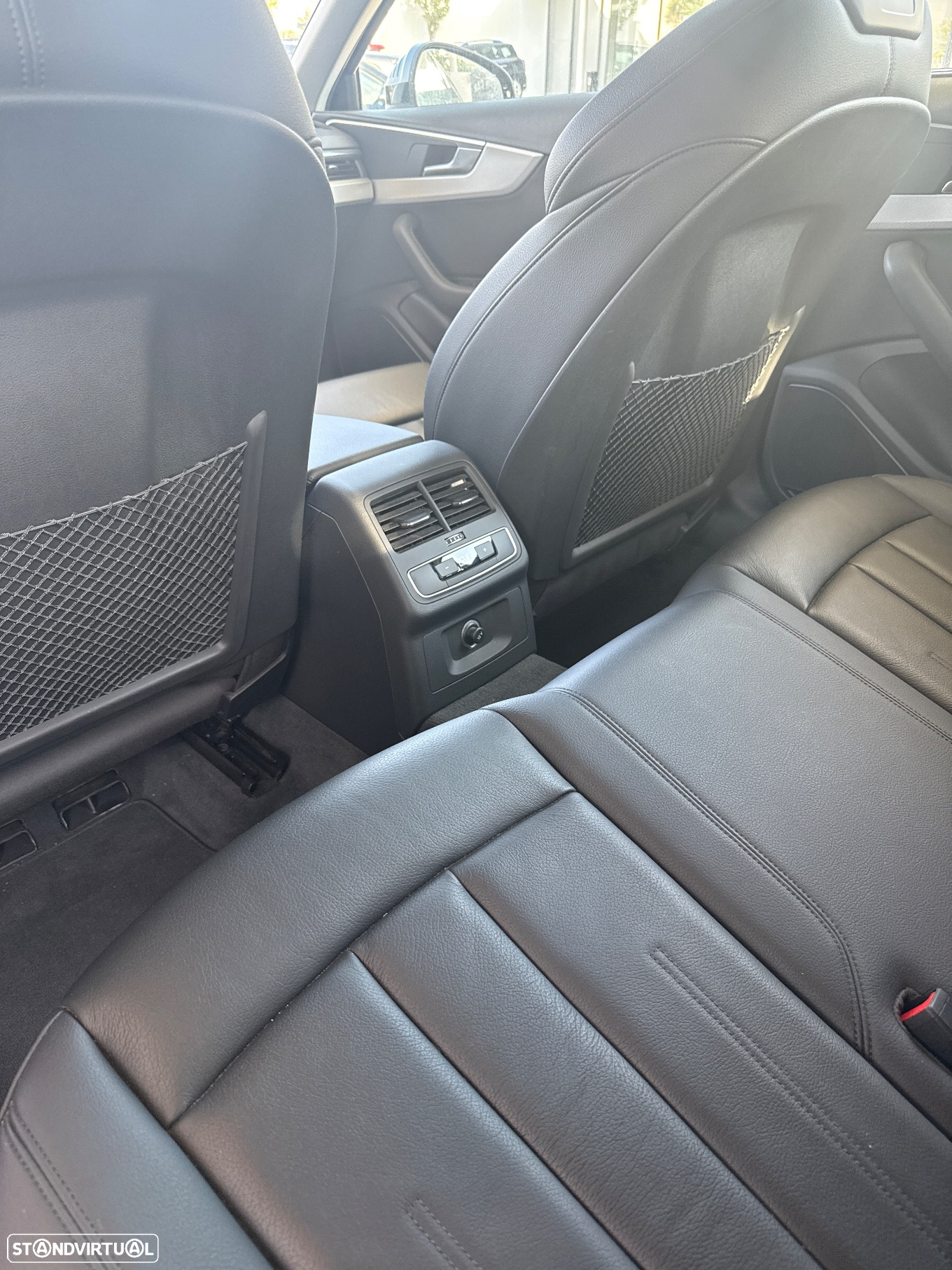 Audi A4 2.0 TDI S-line - 8