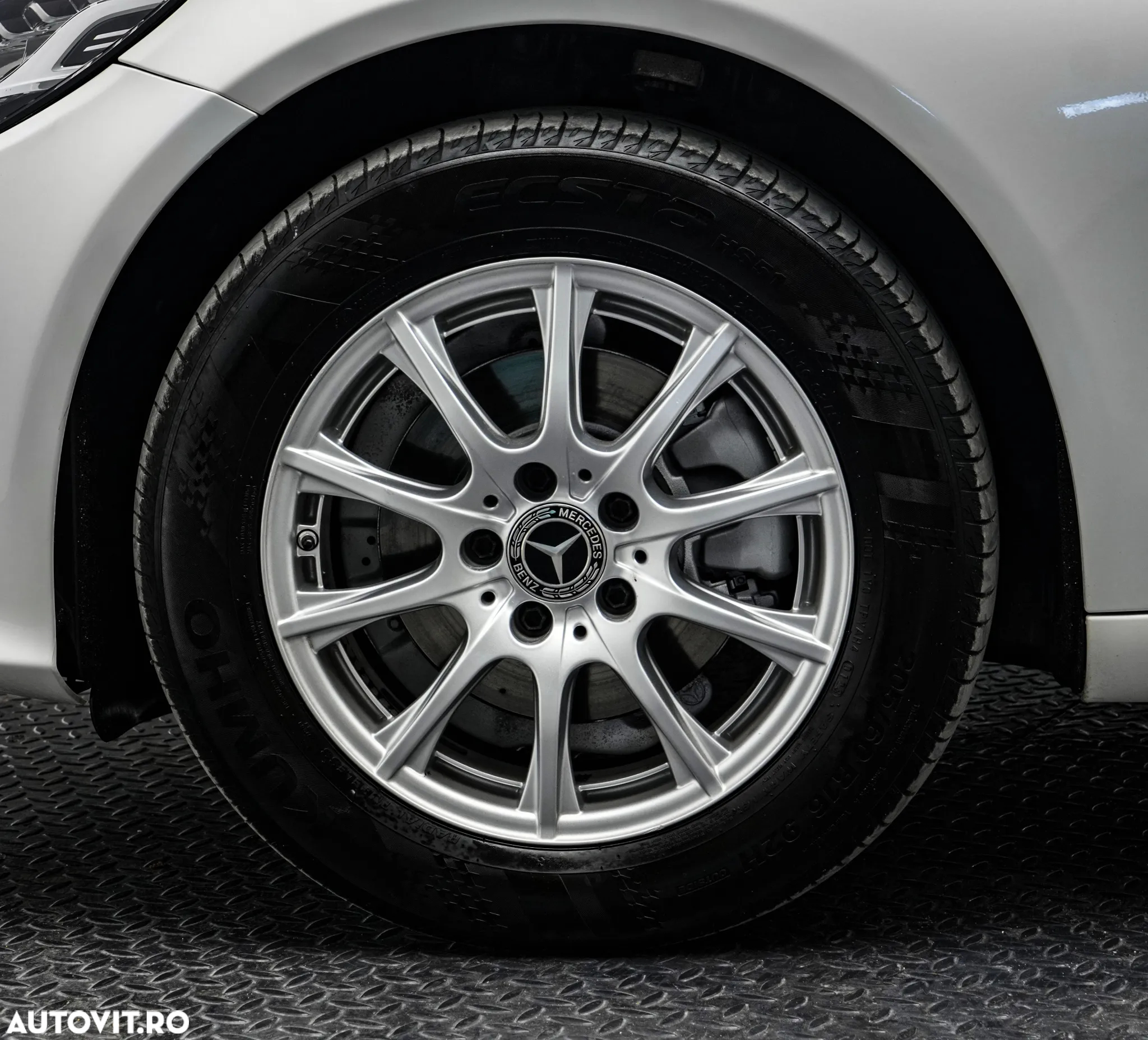 Mercedes-Benz C 180 Aut. - 24
