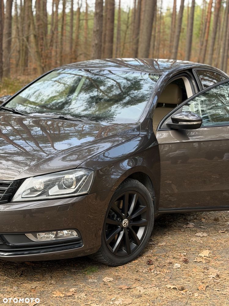 Volkswagen Passat - 6