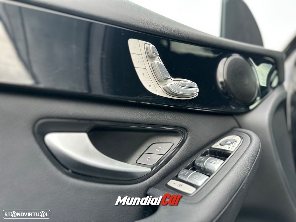 Mercedes-Benz GLC 300 e Coupé 4Matic - 11