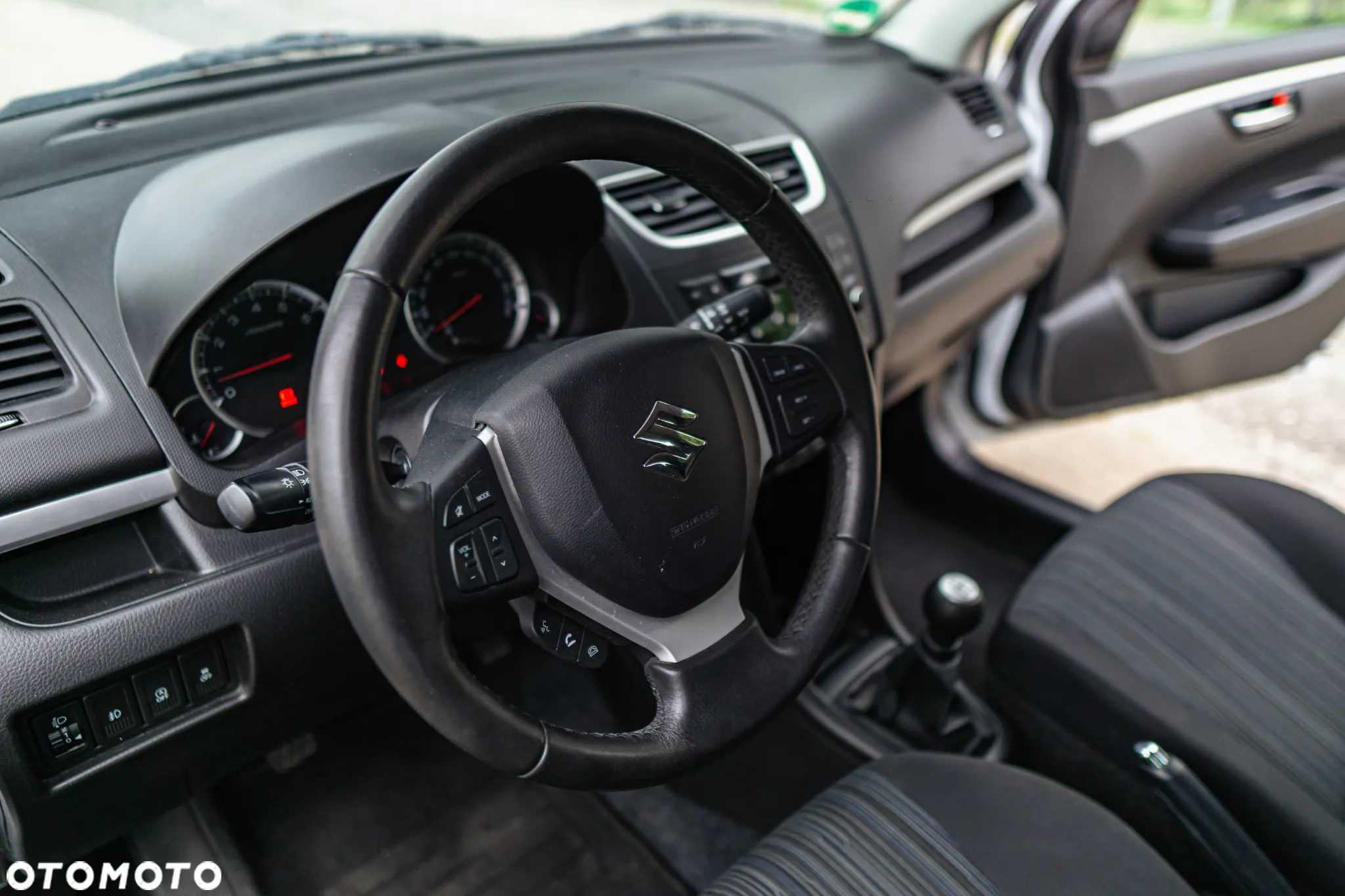 Suzuki Swift 1.2 Dualjet Comfort - 22