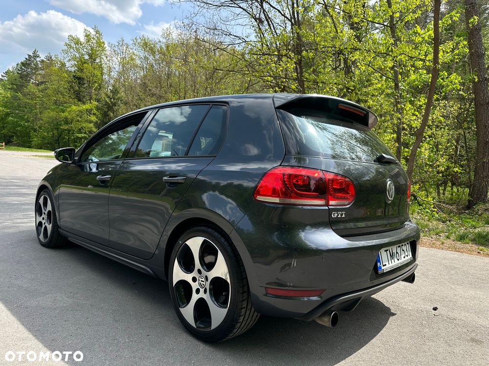 Volkswagen Golf 2.0 GTI - 4