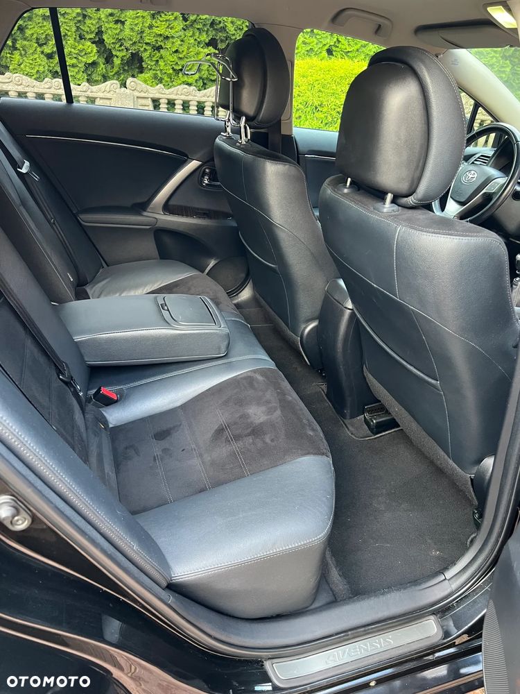 Toyota Avensis 2.0 D-4D Premium - 8