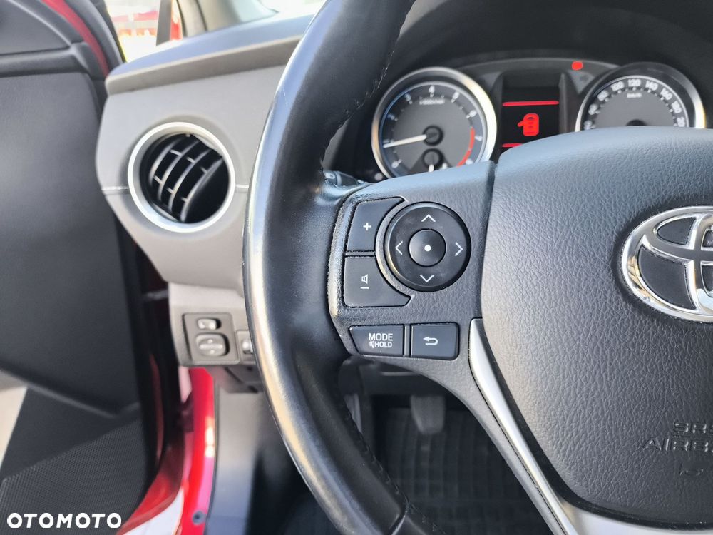 Toyota Auris 1.6 Premium - 14