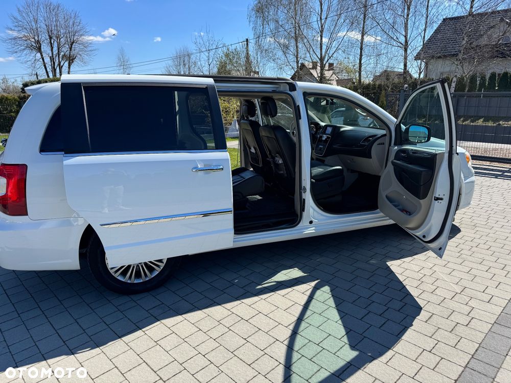 Chrysler Town & Country 3.6 Touring - 6