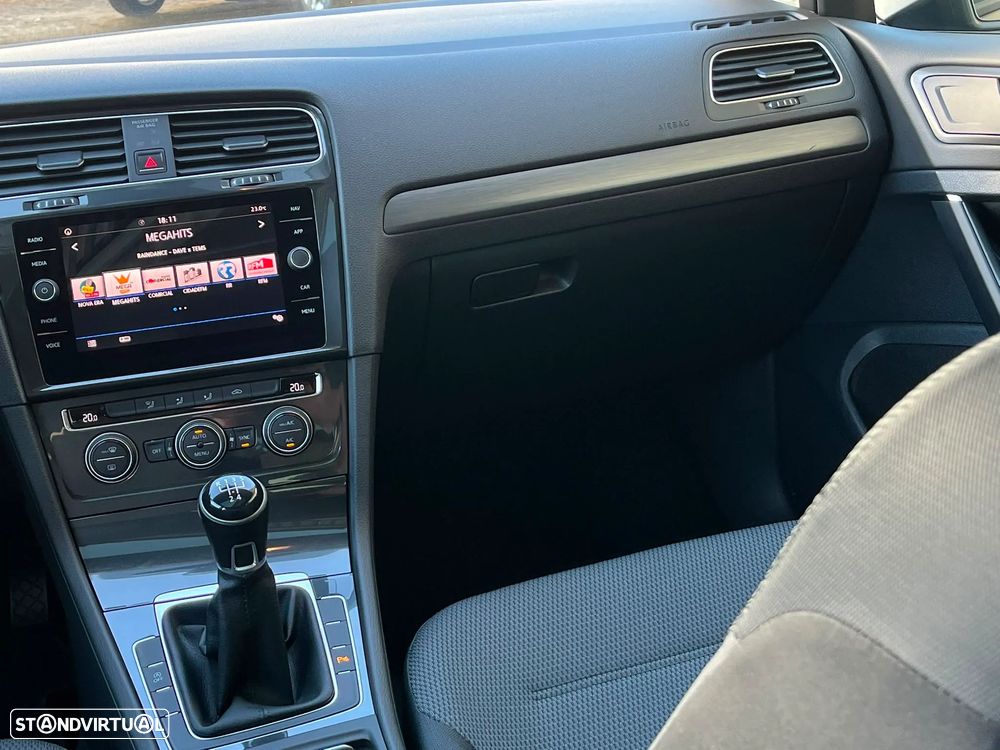 VW Golf 1.6 TDI R-Line - 18
