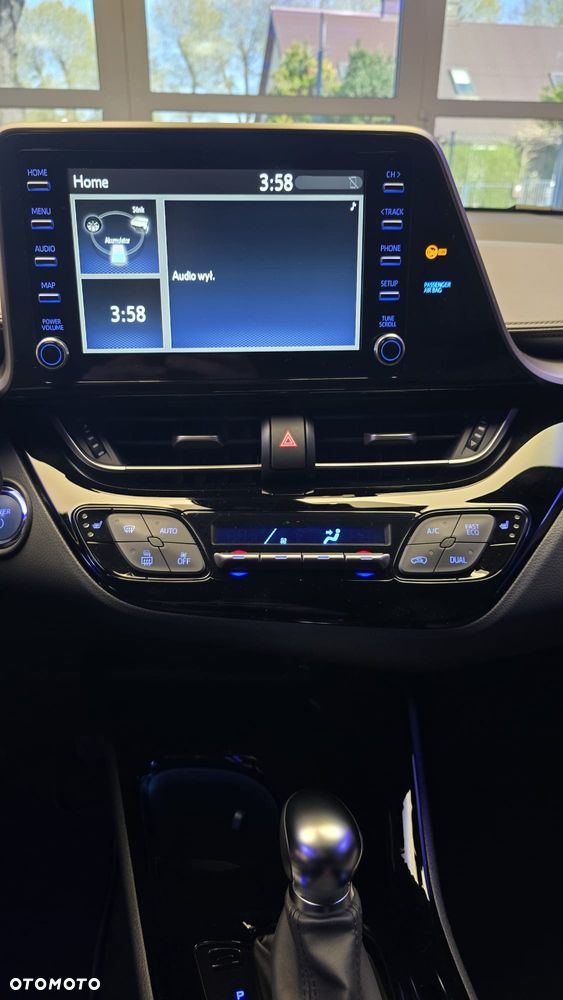 Toyota C-HR 2.0 Hybrid Executive - 13