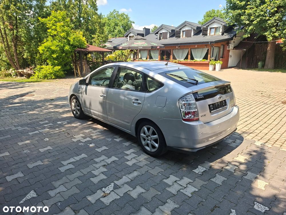 Toyota Prius 1.5 VVT-i Sol - 5