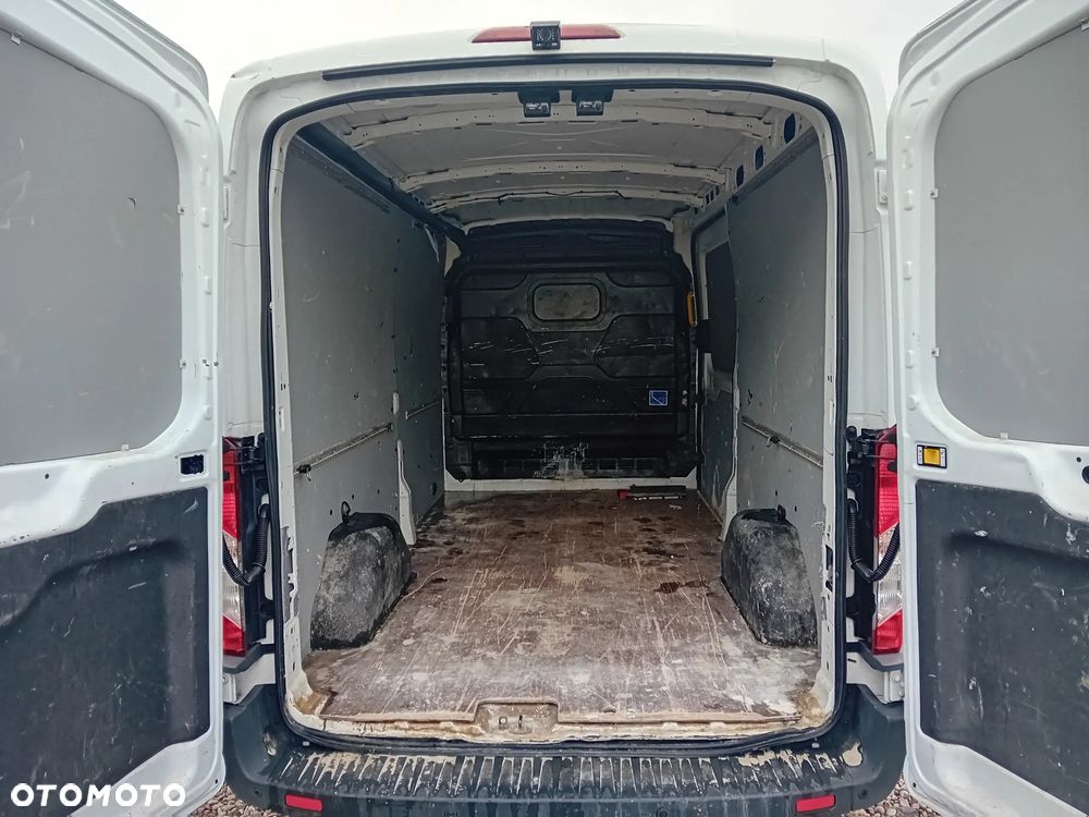 Ford Transit - 9