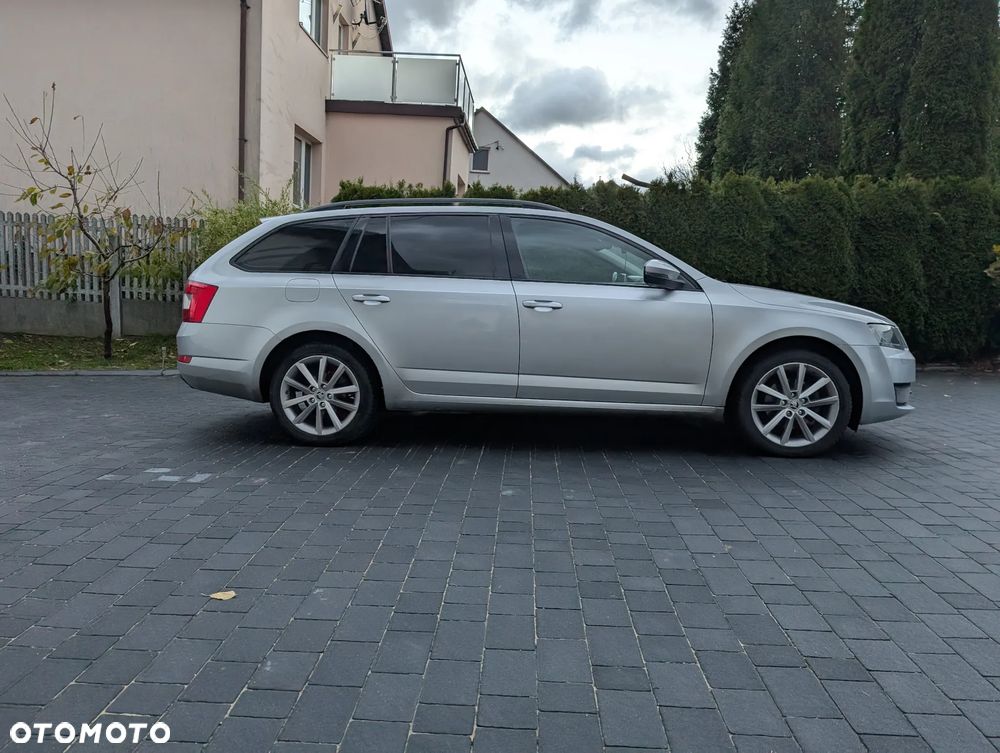 Skoda Octavia 2.0 TDI Style DSG - 7